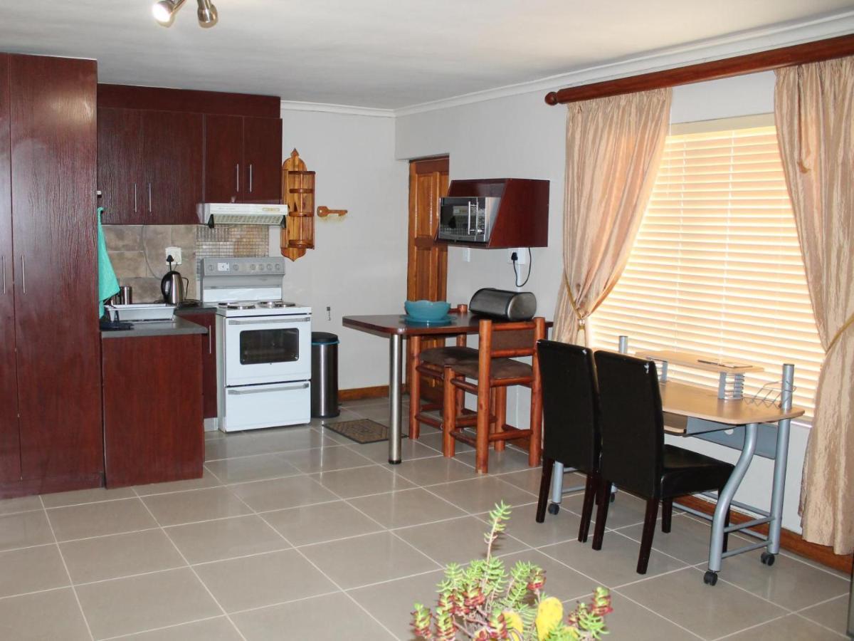Quest Bed And Breakfast Melkbosstrand Extérieur photo