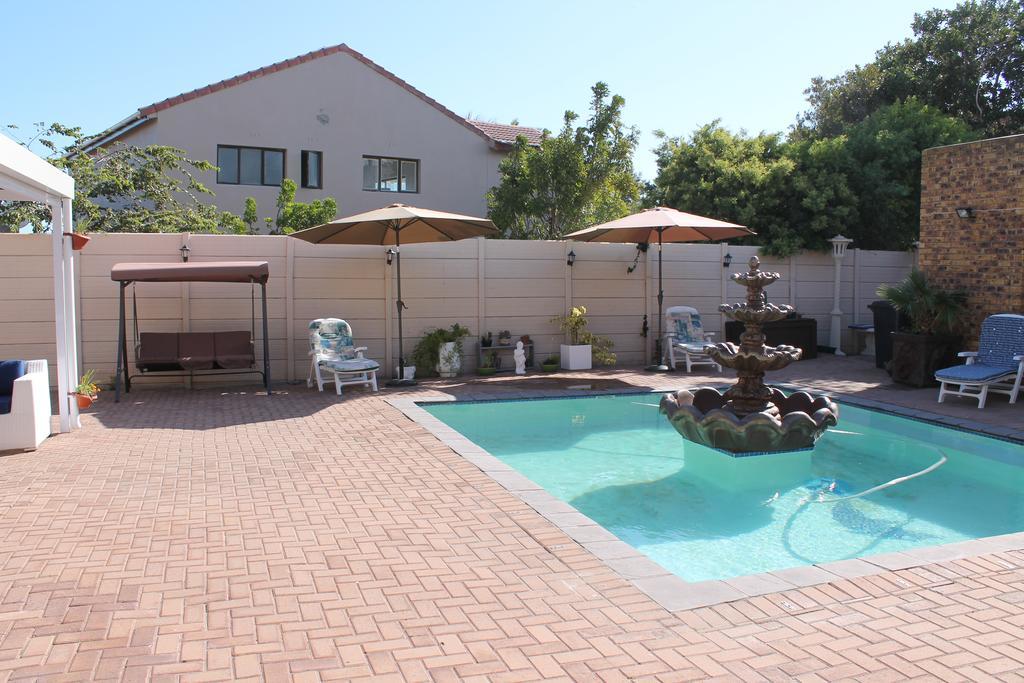 Quest Bed And Breakfast Melkbosstrand Extérieur photo